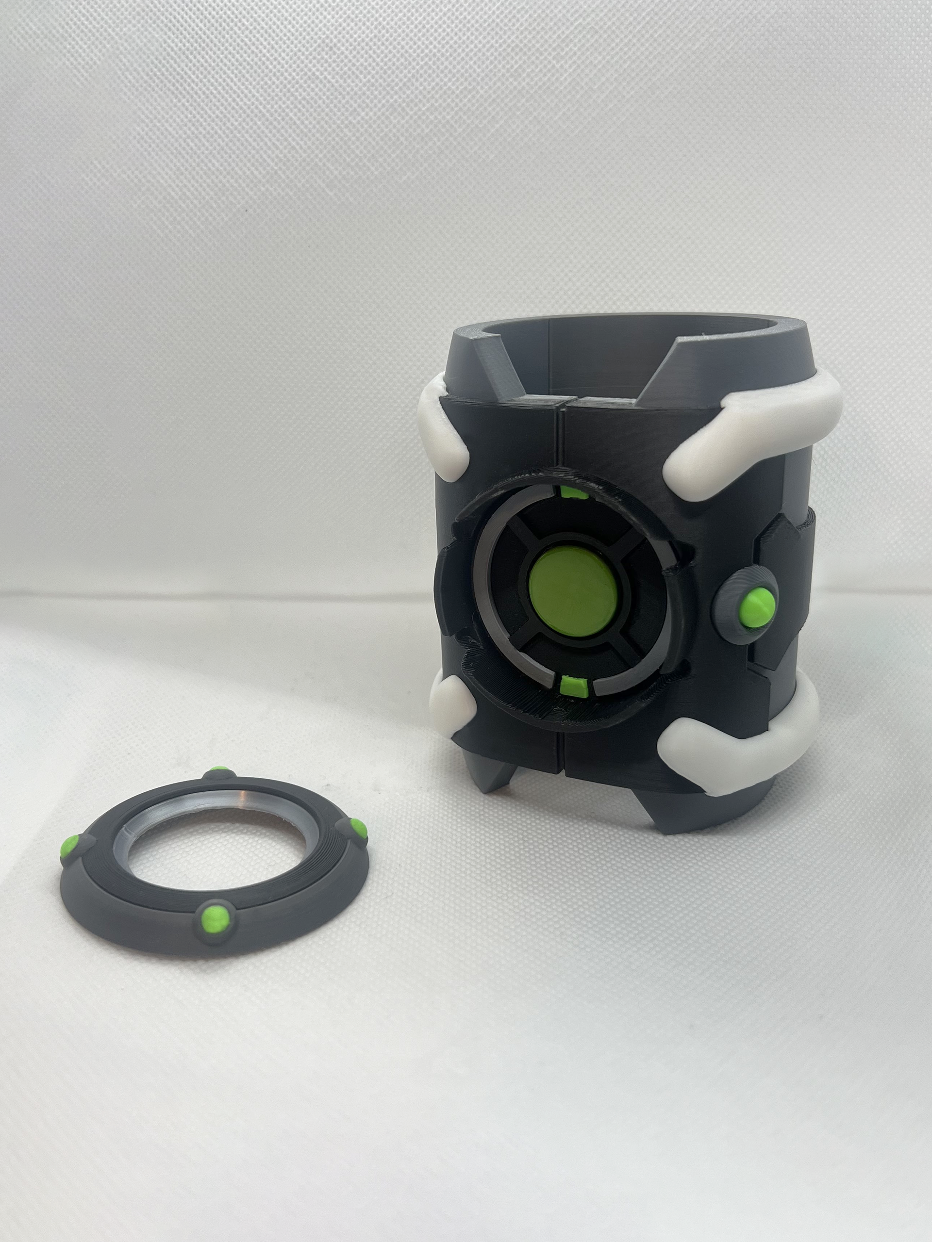 Ben 10 OG Omnitrix Smart Watch Case Green